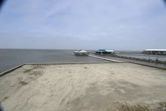$685,000 | 167 Pete's Wharf Lane, Grand Isle, LA 70358