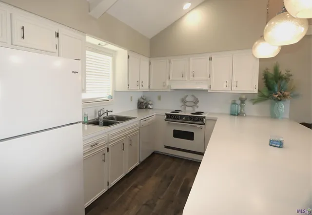 $685,000 | 167 Pete's Wharf Lane, Grand Isle, LA 70358