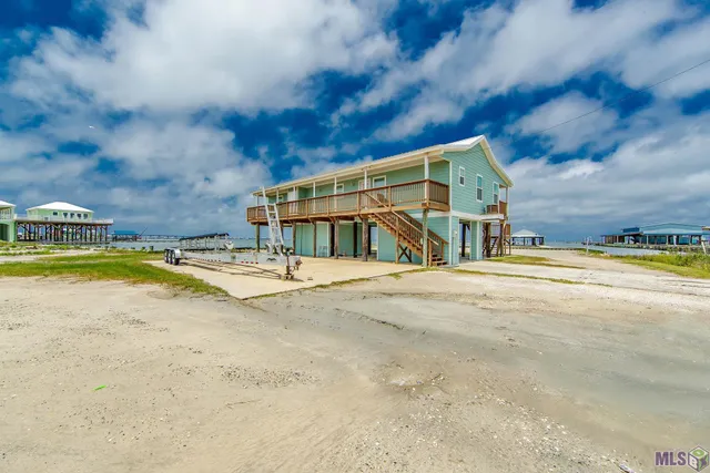 $685,000 | 167 Pete's Wharf Lane, Grand Isle, LA 70358