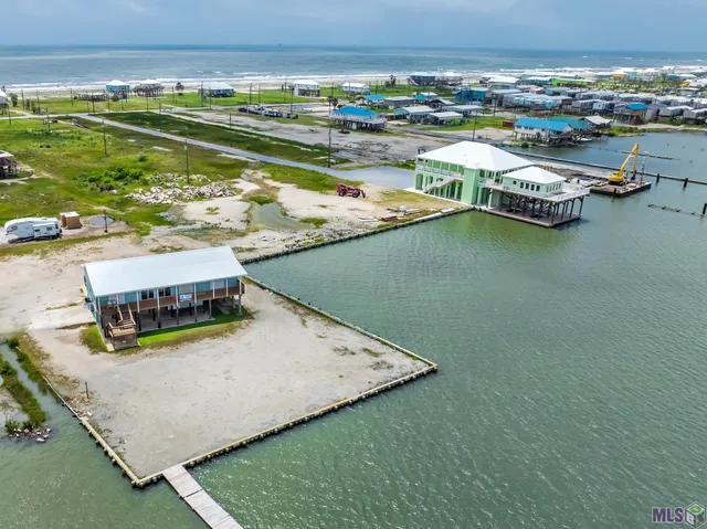 $685,000 | 167 Pete's Wharf Lane, Grand Isle, LA 70358