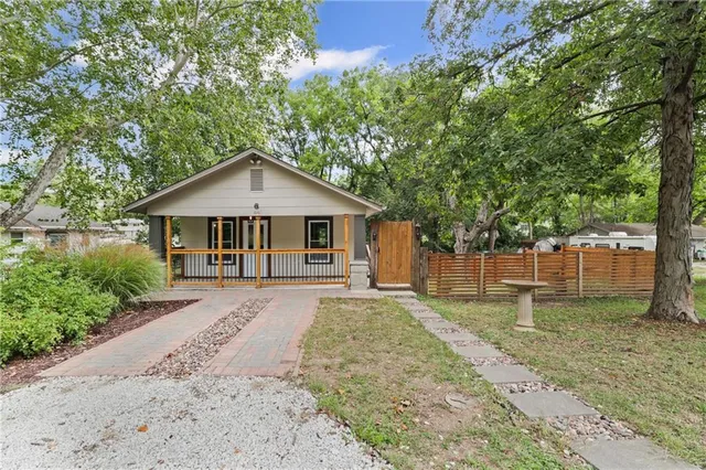$210,000 | 1641 South 49 Terrace, Kansas City, KS 66106