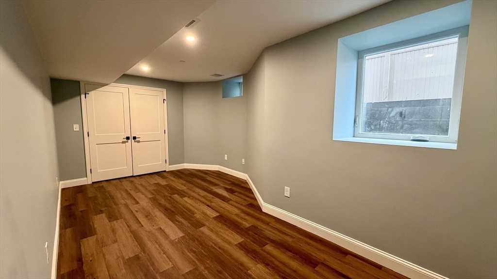 663 Columbia Road, Unit 1 Boston, MA 02125 - Photo 13 of 17