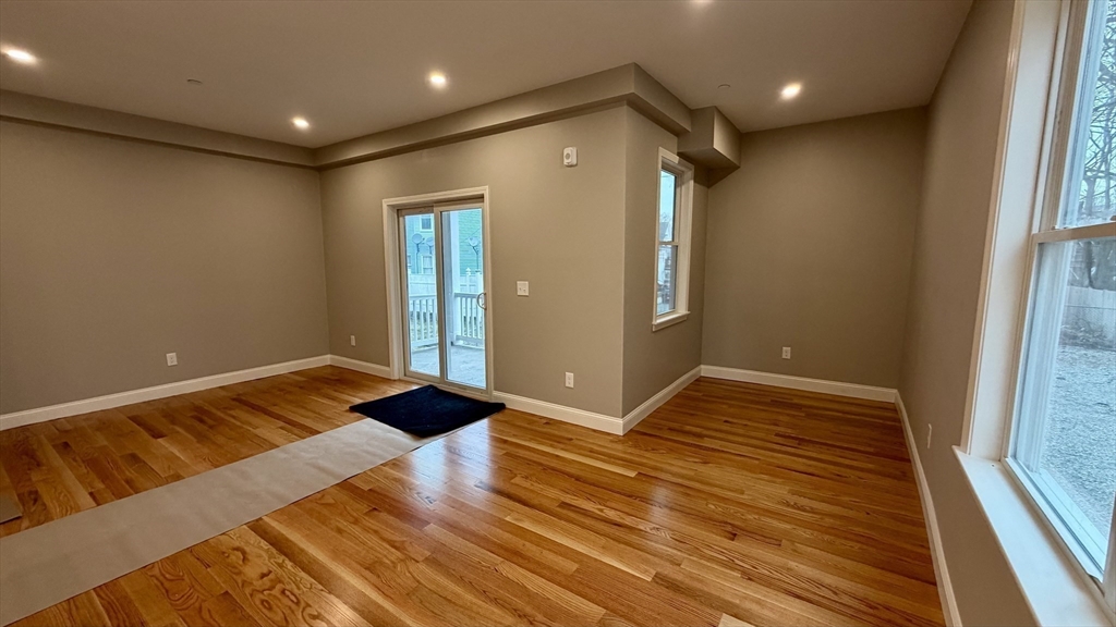 663 Columbia Road, Unit 1 Boston, MA 02125 - Photo 5 of 17