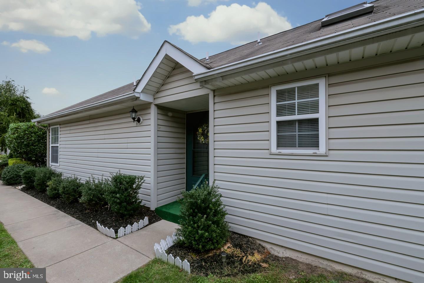 107 Alexander Road Edgewater Park, NJ 08010 - Photo 2 of 33 Gallery Image 2