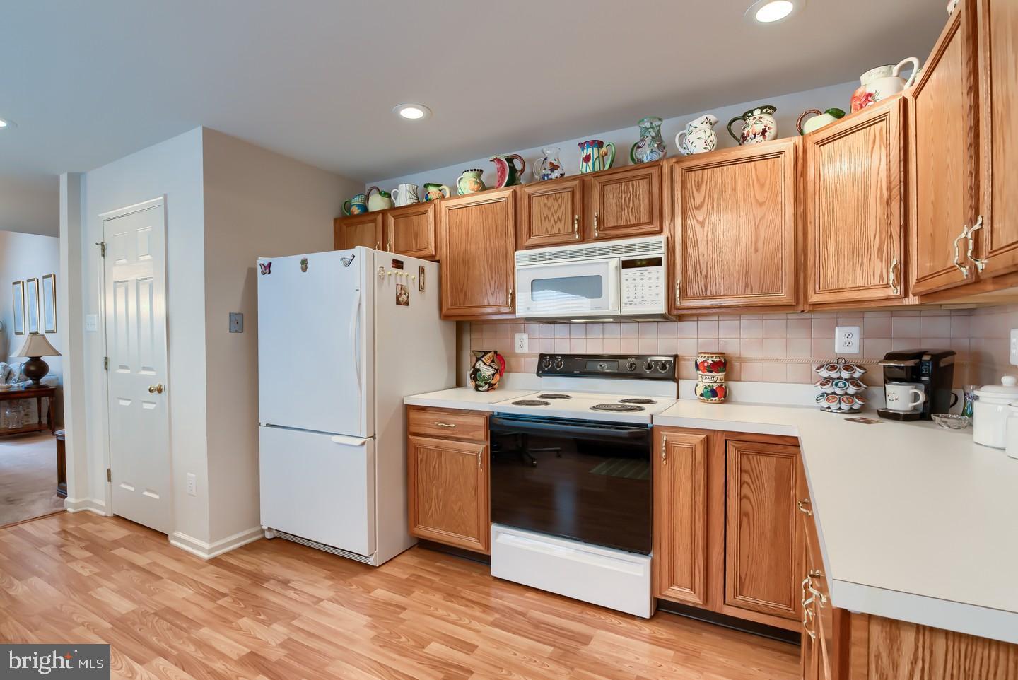 107 Alexander Road Edgewater Park, NJ 08010 - Photo 15 of 33 Gallery Image 15