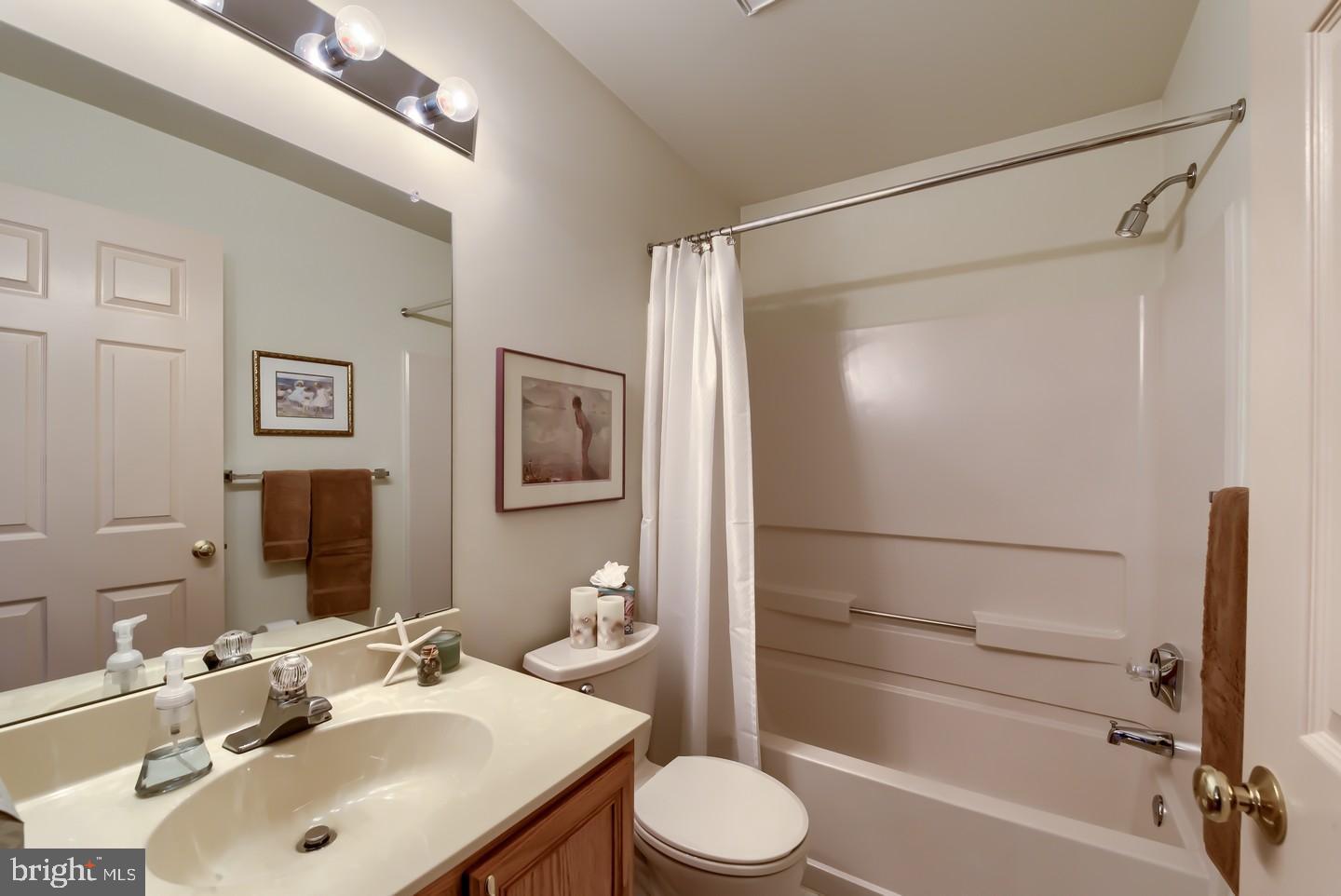 107 Alexander Road Edgewater Park, NJ 08010 - Photo 21 of 33 Gallery Image 21