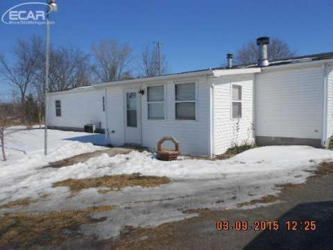 4245 North State Road Davison, MI 48423 - Photo 3 of 14 20431902-2.JPG