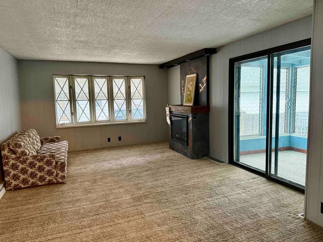 $199,900 | 1610 17th Street, Two Rivers, WI 54241