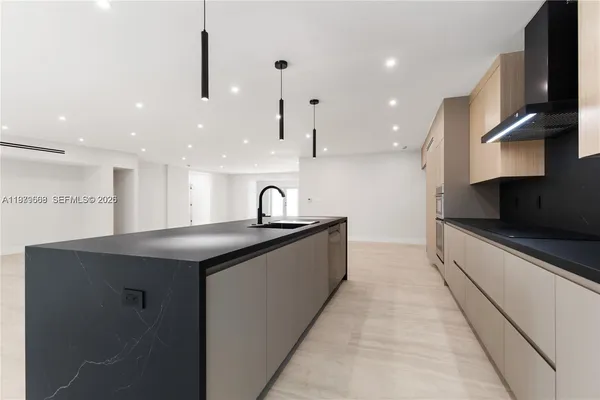 $8,000 | 2251 Southwest 20th Street, Miami, FL 33145