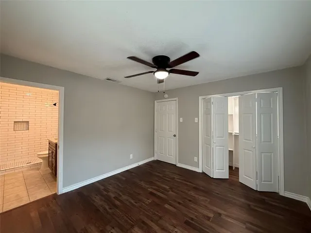 $2,100 | 107 South Dwight Avenue, Dallas, TX 75211