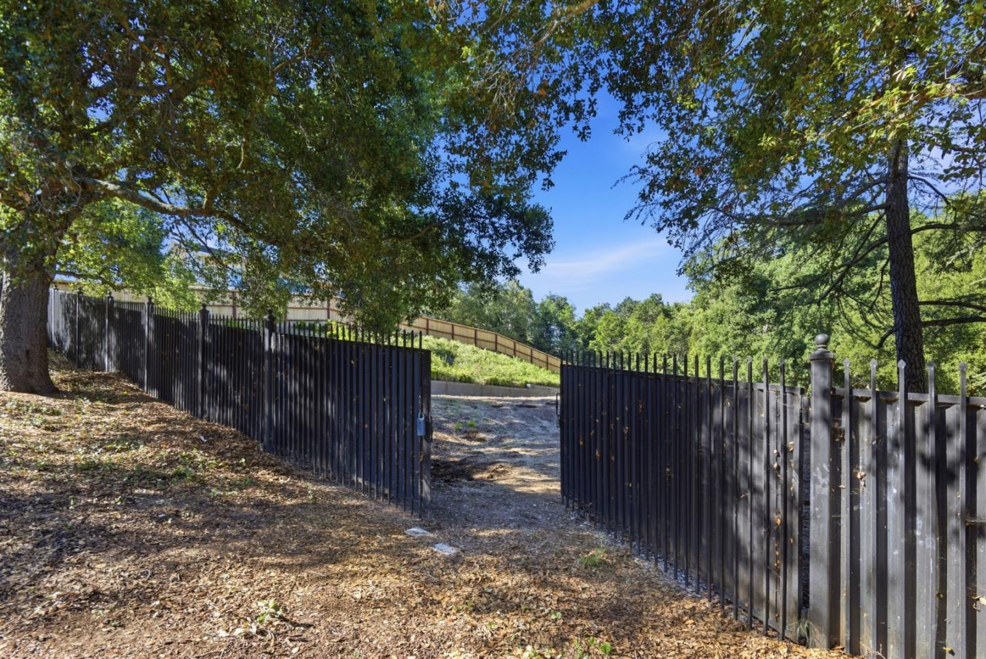4100 Old Adobe Road Palo Alto, CA 94306 - Photo 10 of 24