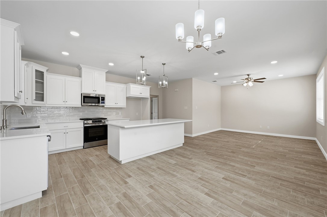 1311 Suncrest Street Bryan, TX 77803 - Photo 2 of 20