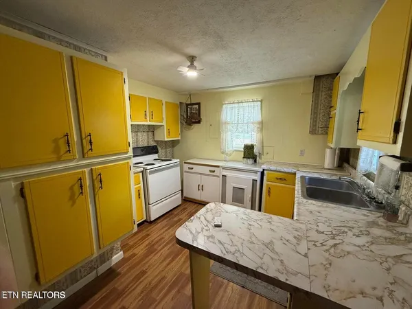 $324,500 | 308 Mimosa Street, Tazewell, TN 37879