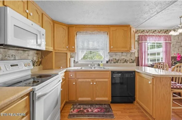 $324,500 | 308 Mimosa Street, Tazewell, TN 37879