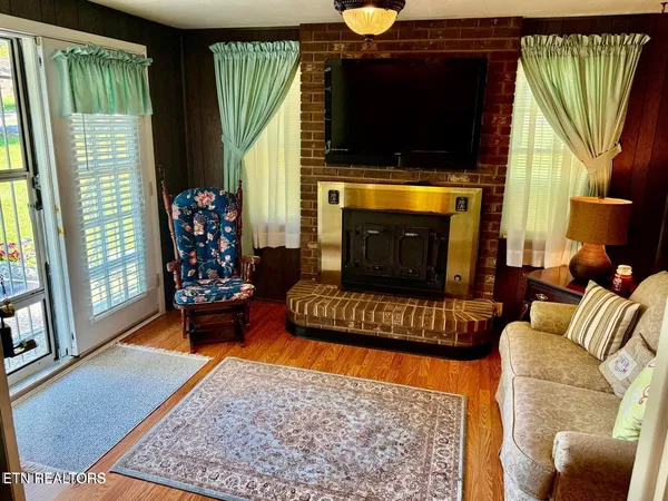 $324,500 | 308 Mimosa Street, Tazewell, TN 37879