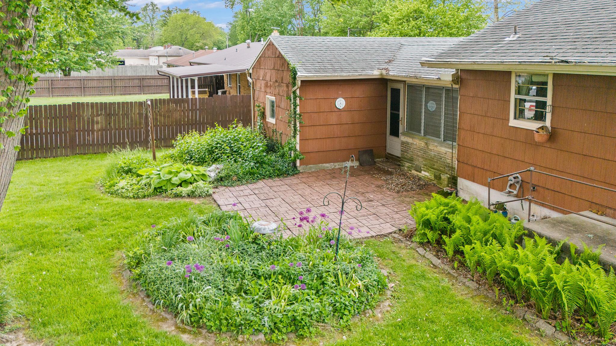 288 Gordon Road Springfield, OH 45504 - Photo 8 of 19