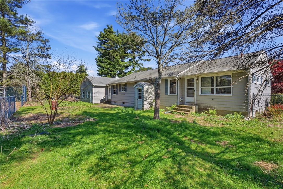 330 Harkney Hill Road Coventry, RI 02816 - Photo 6 of 43