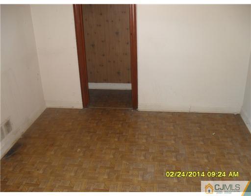 35 Conduit Way Colonia, NJ 07067 - Photo 5 of 8 Gallery Image 5