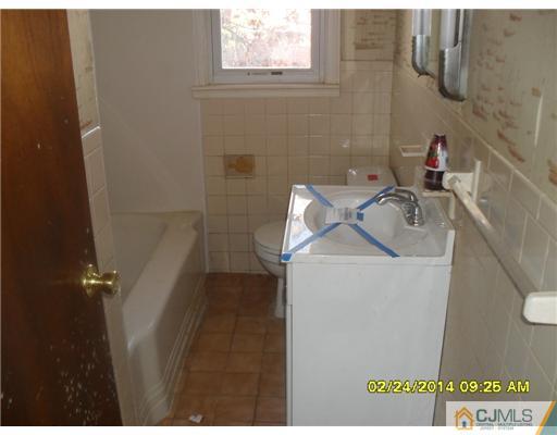 35 Conduit Way Colonia, NJ 07067 - Photo 7 of 8 Gallery Image 7