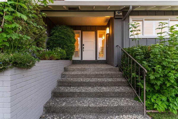 $2,300,000 | 127 Peacock Drive, San Rafael, CA 94901