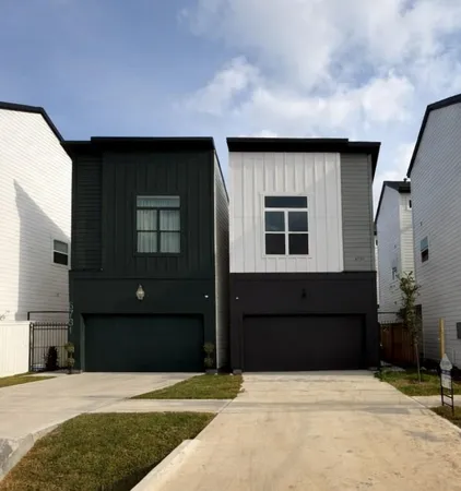 $2,800 | 6733 Peerless Street, Houston, TX 77021