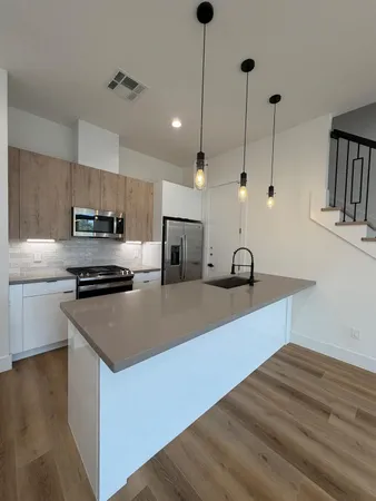 $2,800 | 6733 Peerless Street, Houston, TX 77021