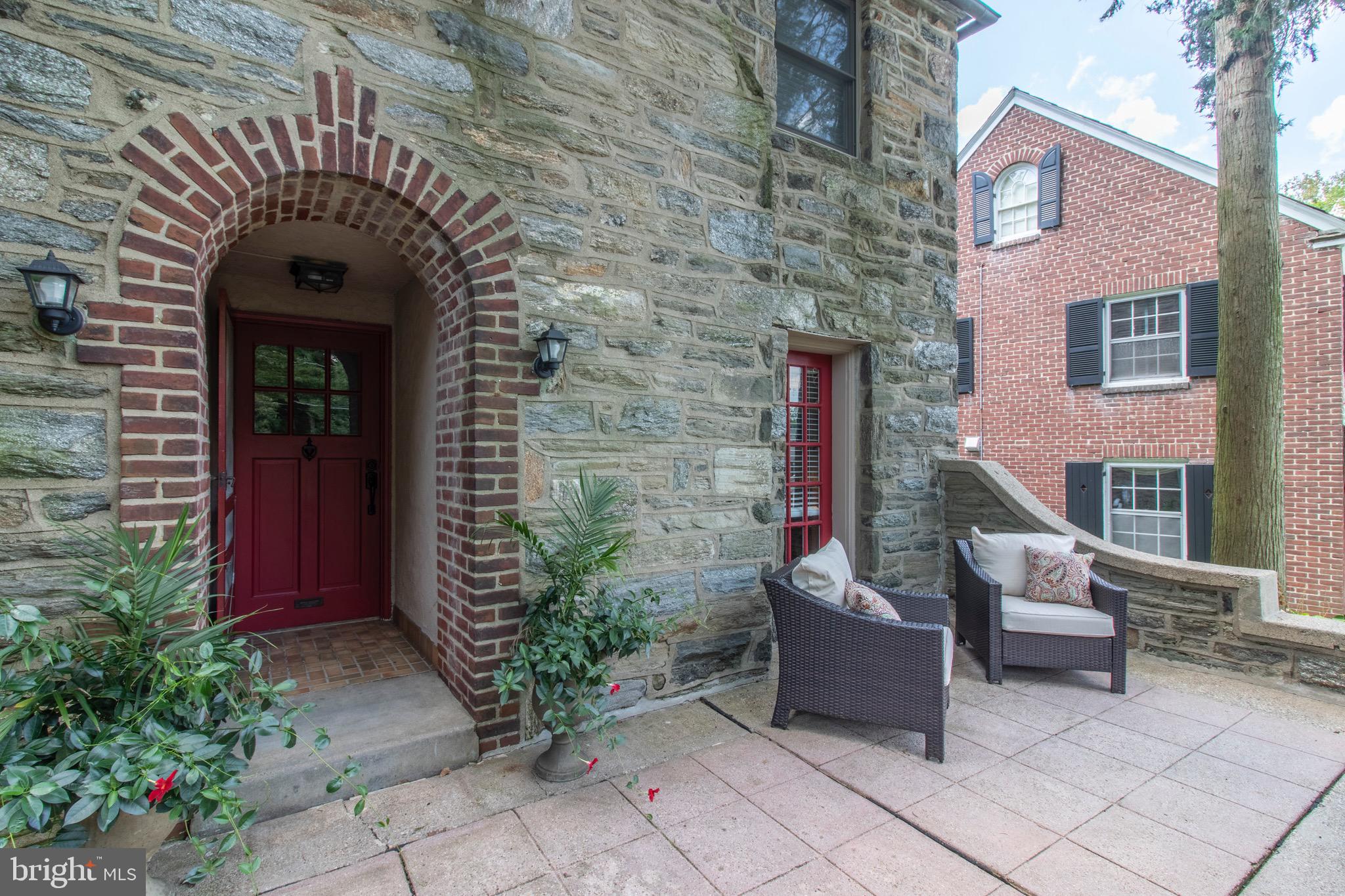 218 Hewett Road Wyncote, PA 19095 - Photo 3 of 21 Front Entrance