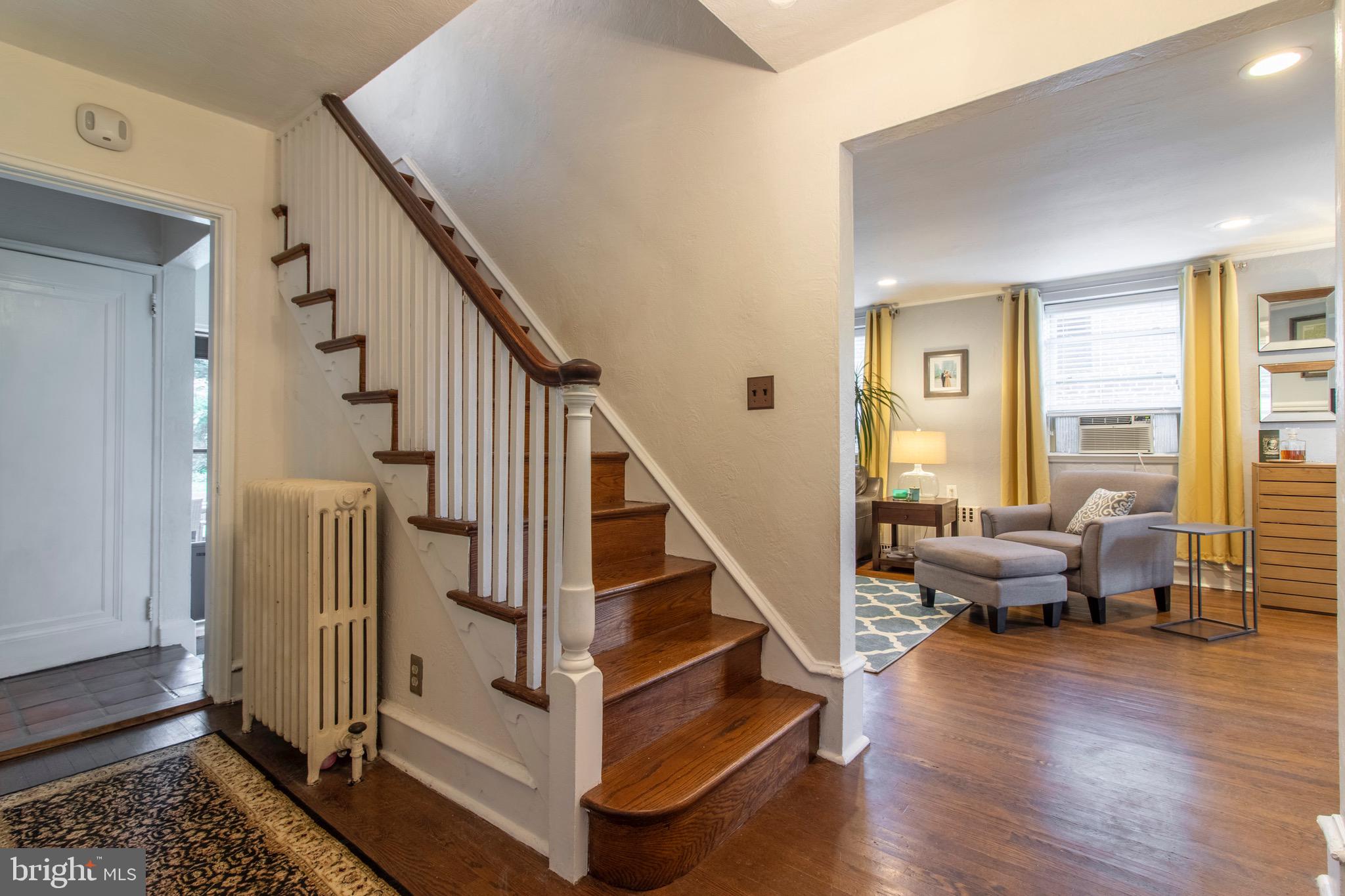 218 Hewett Road Wyncote, PA 19095 - Photo 7 of 21 Entrance Foyer