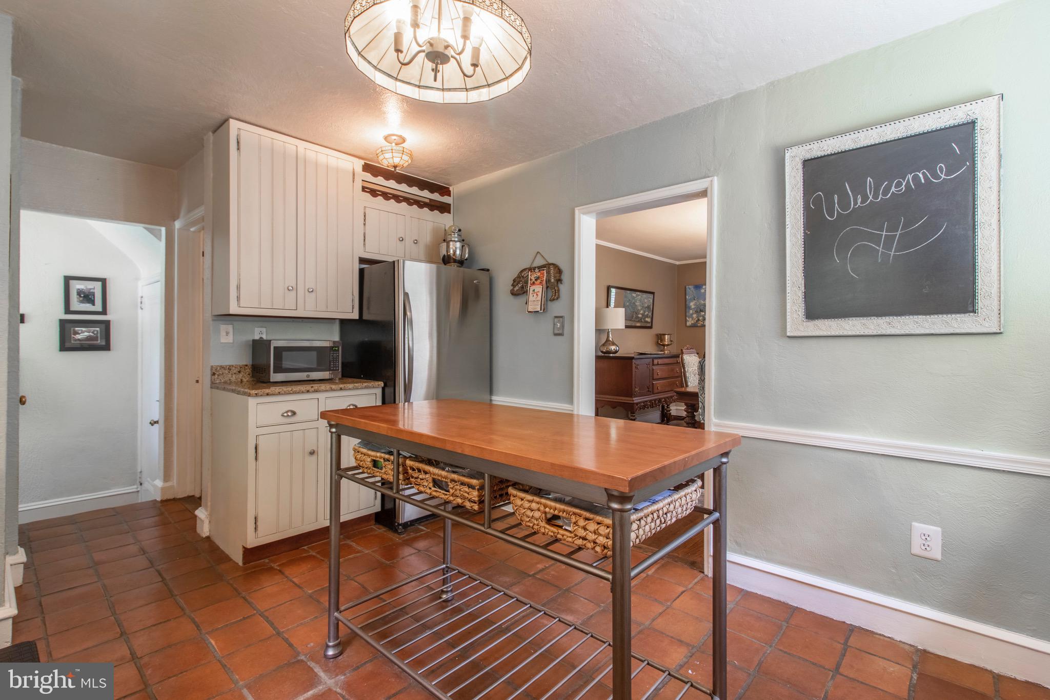 218 Hewett Road Wyncote, PA 19095 - Photo 10 of 21 Kitchen