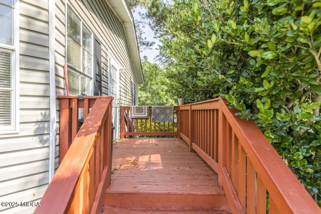 100 Coventry Manor Court Byron, GA 31008 - Photo 6 of 29 a balcony with an outdoor space