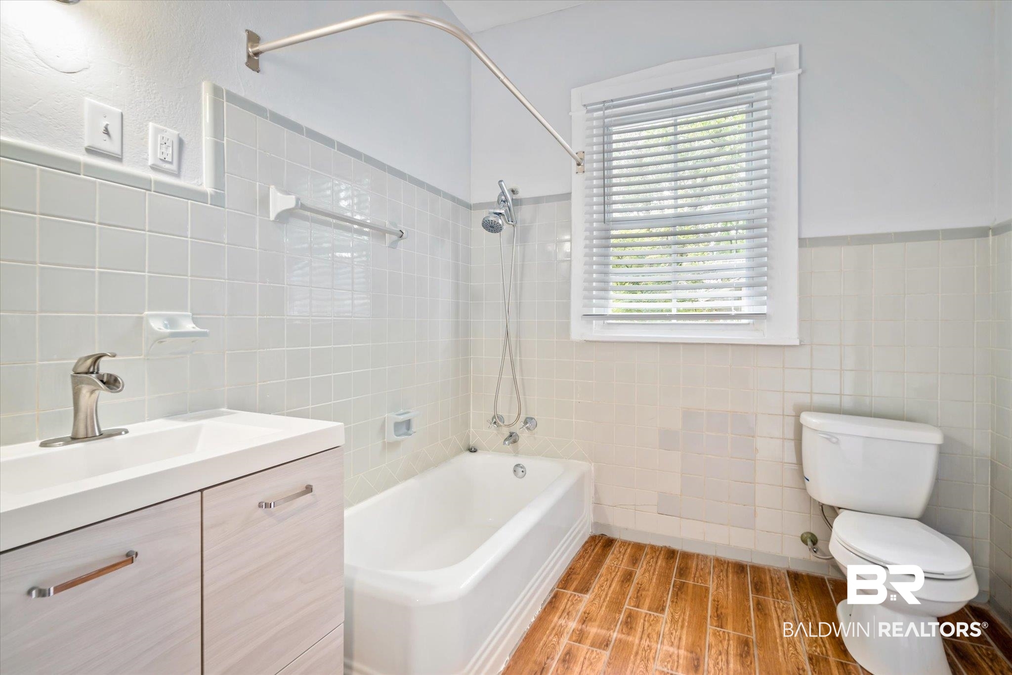 2561 Spring Hill Avenue Mobile, AL 36607 - Photo 15 of 23
