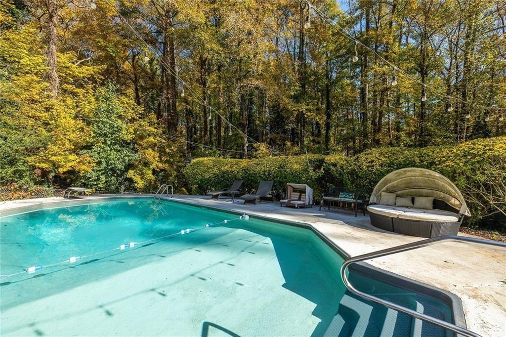 10905 Shallowford Road Roswell, GA 30075 - Photo 25 of 27