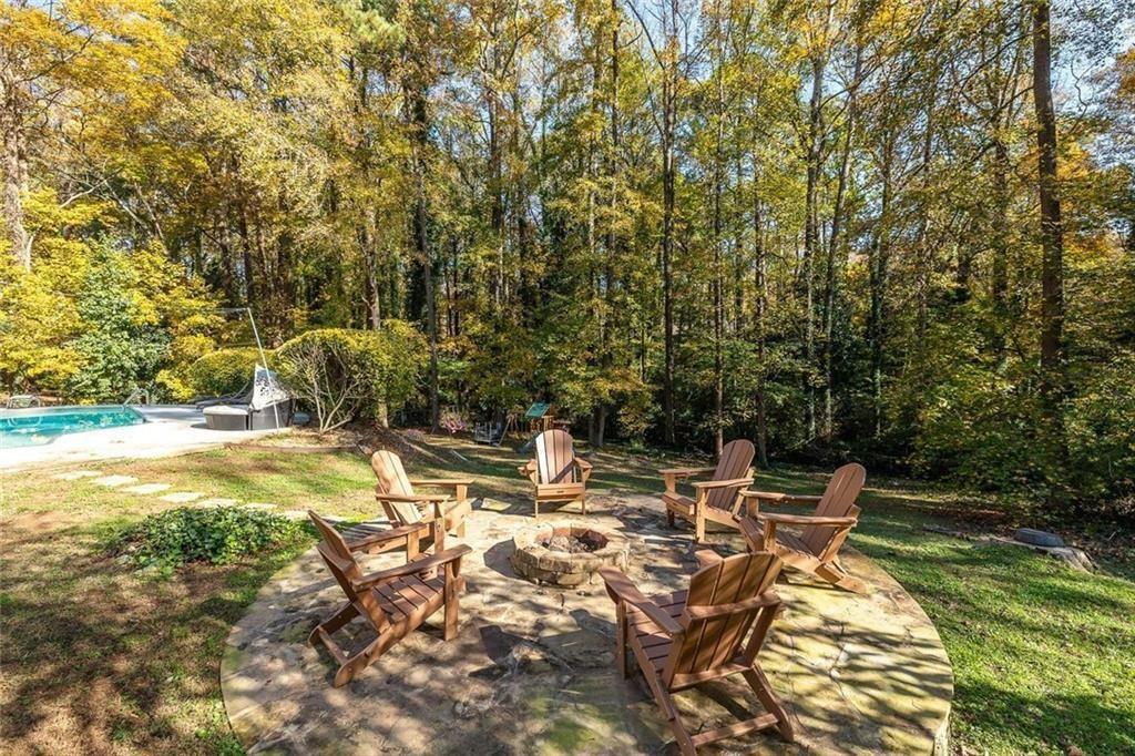 10905 Shallowford Road Roswell, GA 30075 - Photo 26 of 27