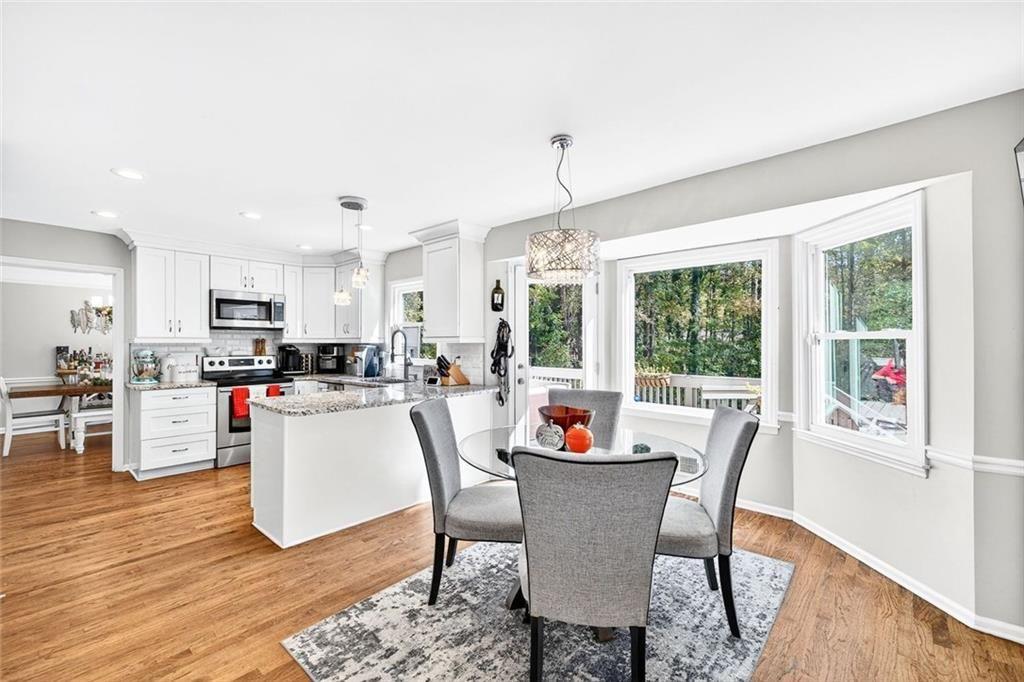 10905 Shallowford Road Roswell, GA 30075 - Photo 3 of 27