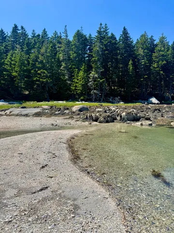 $269,000 | 90 Greens Island, Vinalhaven, ME 04863