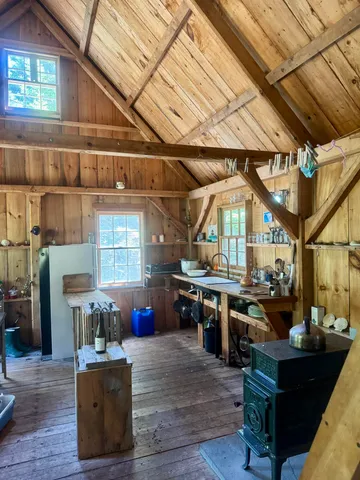 $269,000 | 90 Greens Island, Vinalhaven, ME 04863