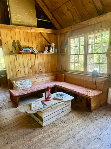 $269,000 | 90 Greens Island, Vinalhaven, ME 04863