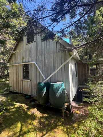 $269,000 | 90 Greens Island, Vinalhaven, ME 04863