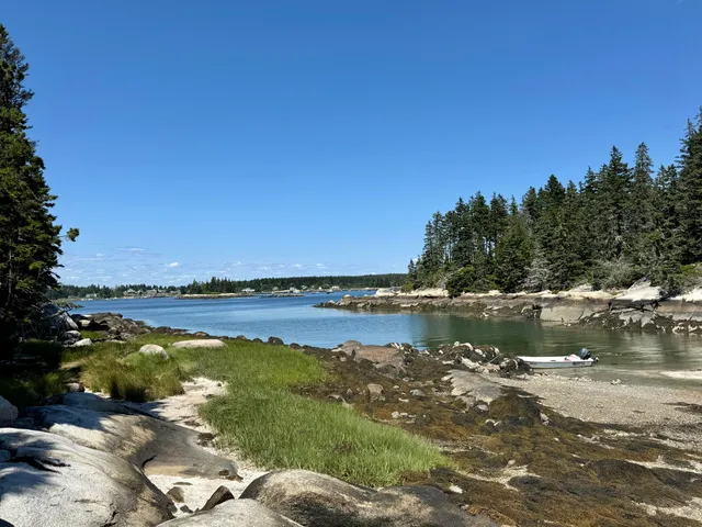 $269,000 | 90 Greens Island, Vinalhaven, ME 04863
