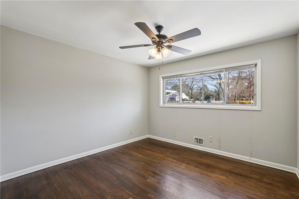 1050 Rays Road Stone Mountain, GA 30083 - Photo 20 of 26