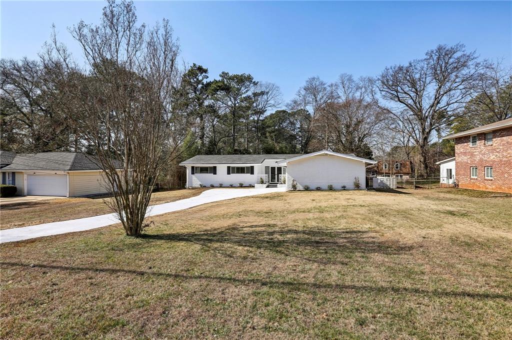 1050 Rays Road Stone Mountain, GA 30083 - Photo 3 of 26