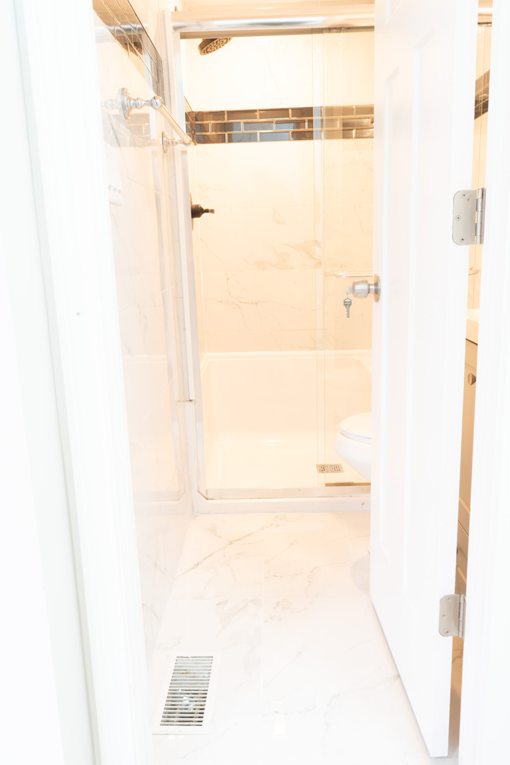 6418 South May Street Chicago, IL 60621 - Photo 12 of 35