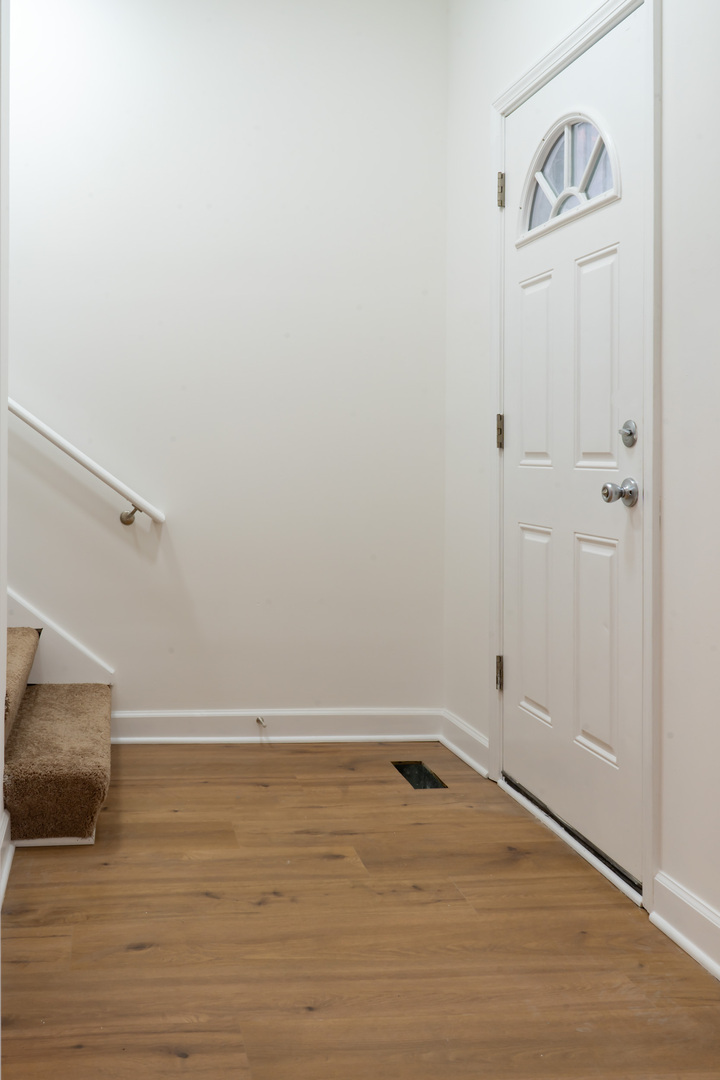 6418 South May Street Chicago, IL 60621 - Photo 4 of 35