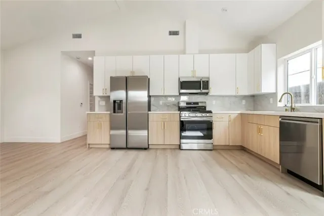 $3,800 | 914 Geneva Street, Glendale, CA 91207