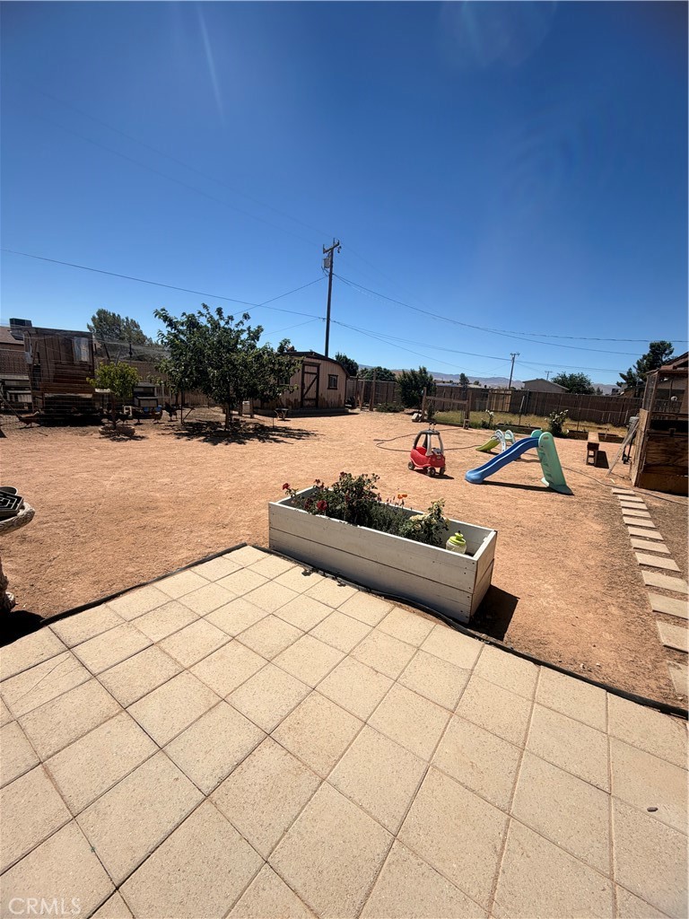 16661 Pawnee Road Apple Valley, CA 92307 - Photo 9 of 20