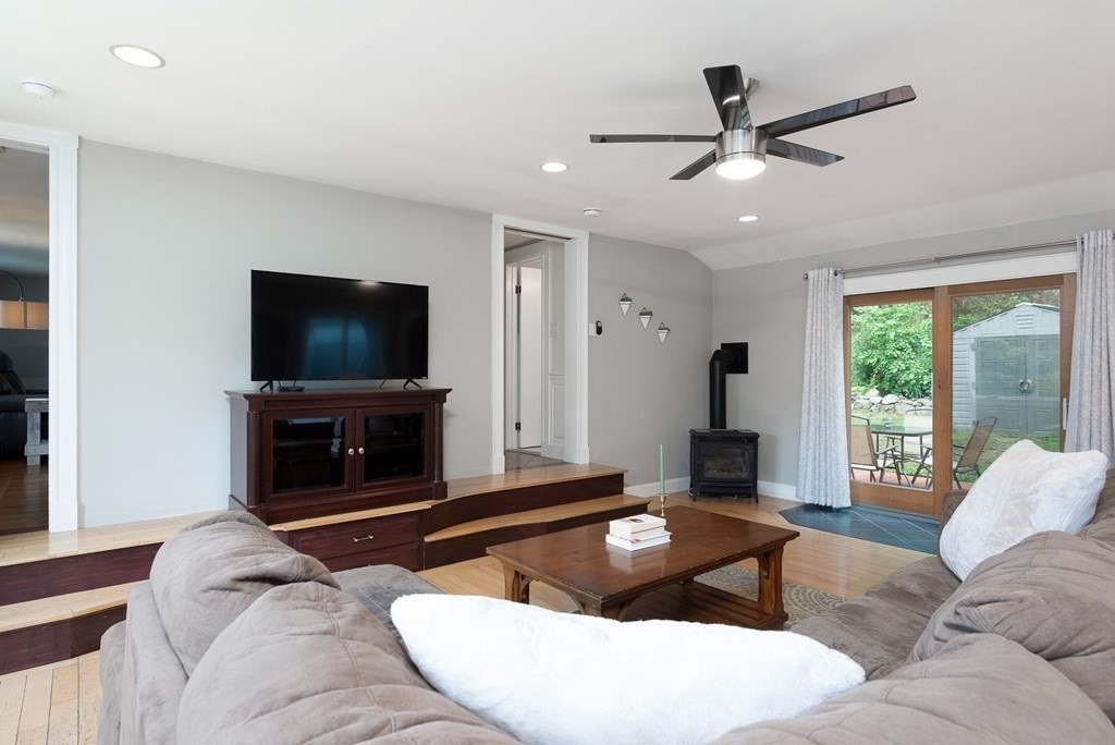 42 7 Star Road Groveland, MA 01834 - Photo 8 of 29 Gallery Image 8