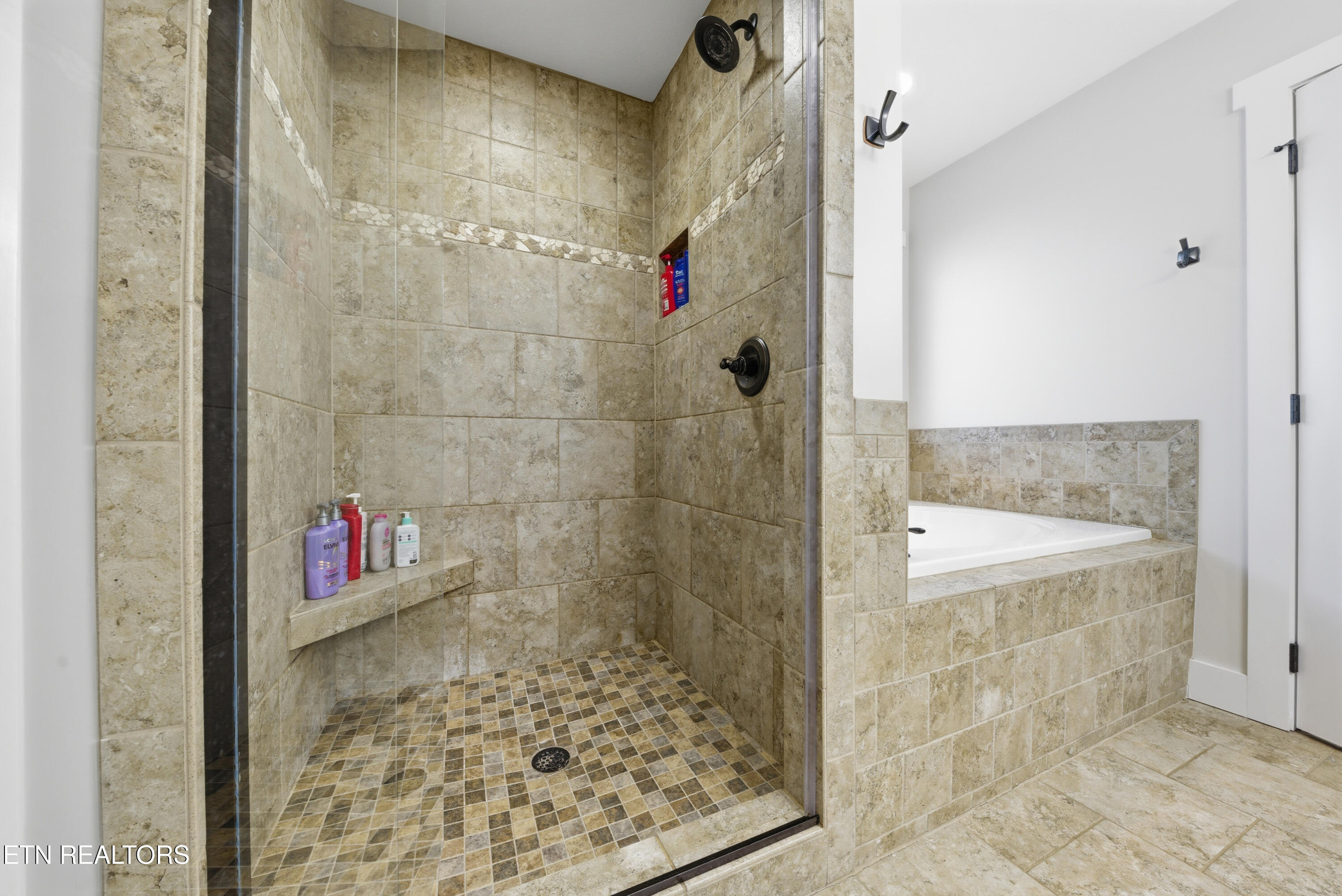 1316 Fox Ridge Drive Powell, TN 37849 - Photo 18 of 41 Shower and tub in primary