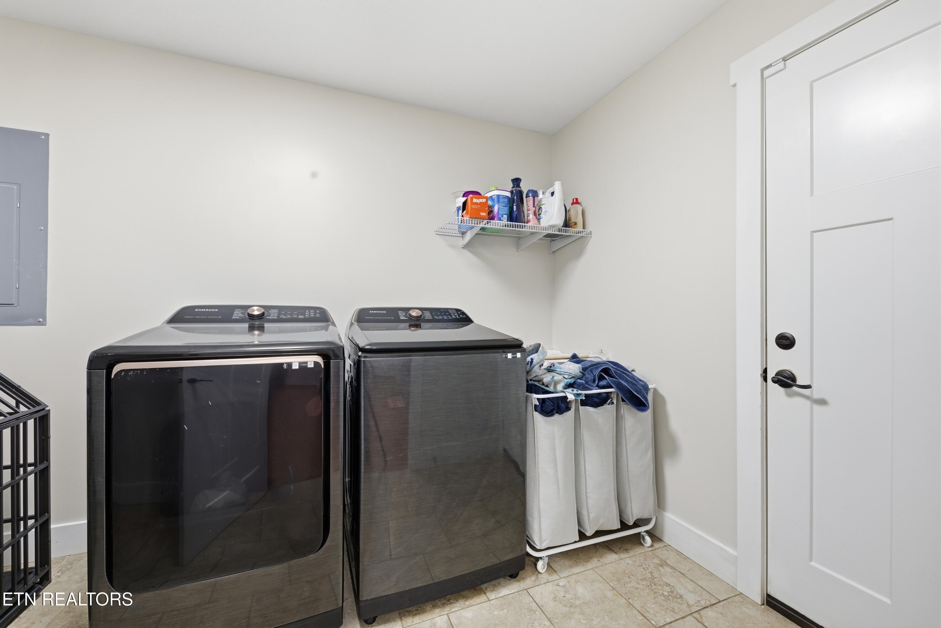 1316 Fox Ridge Drive Powell, TN 37849 - Photo 22 of 41 Laundry