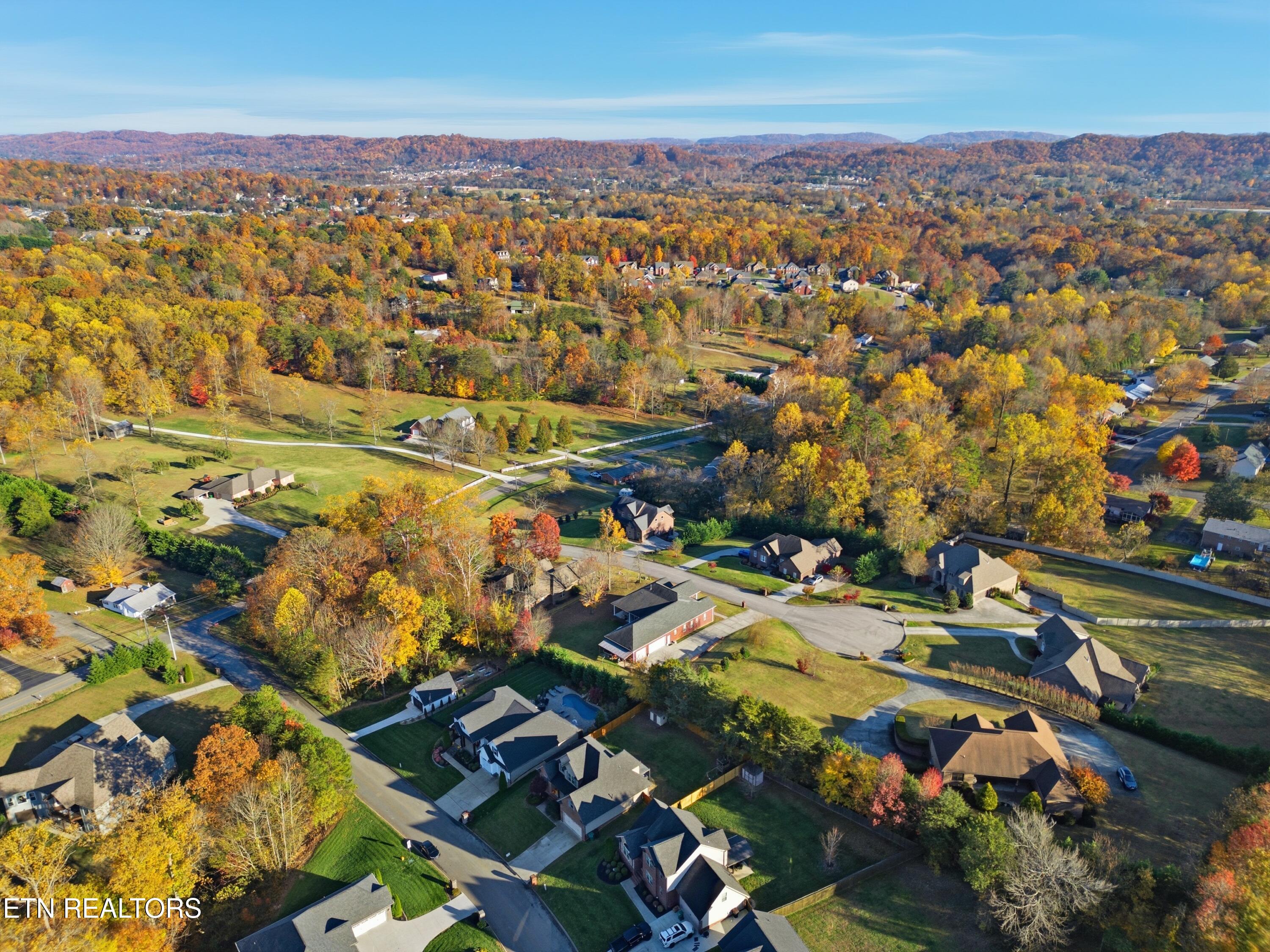 1316 Fox Ridge Drive Powell, TN 37849 - Photo 38 of 41 drone