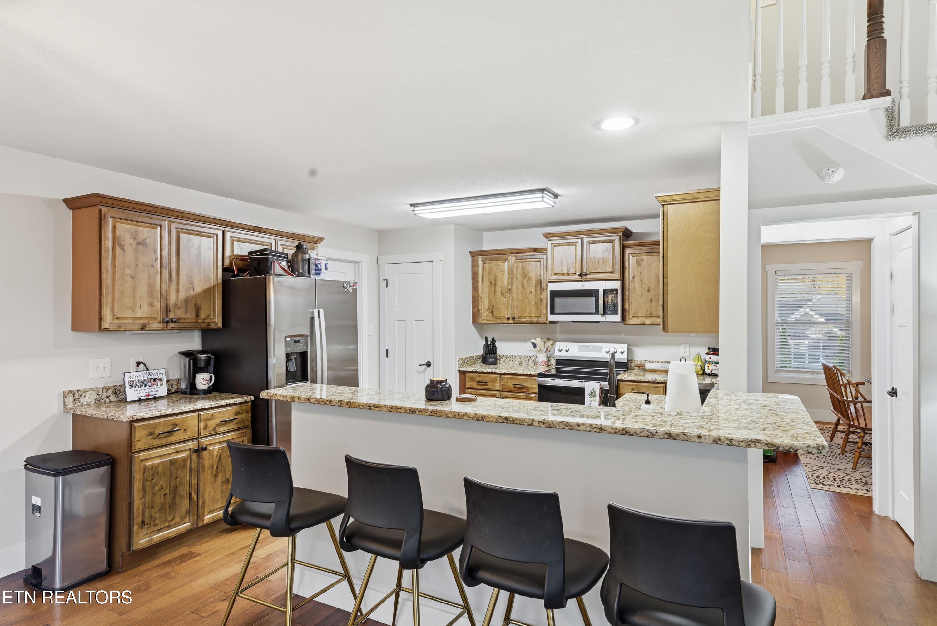 1316 Fox Ridge Drive Powell, TN 37849 - Photo 10 of 41 Eat in kitchen